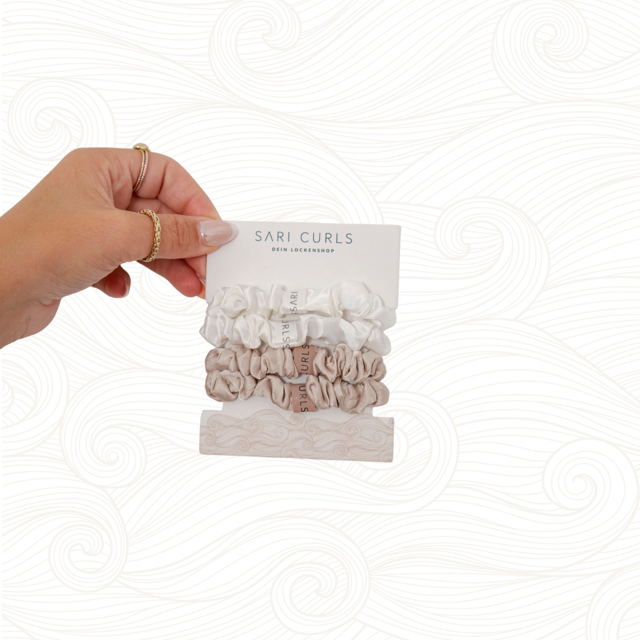 SARI CURLS | Silky Satin Small Scrunchies - 4er Set - Cream / White Scrunchie SARI CURLS