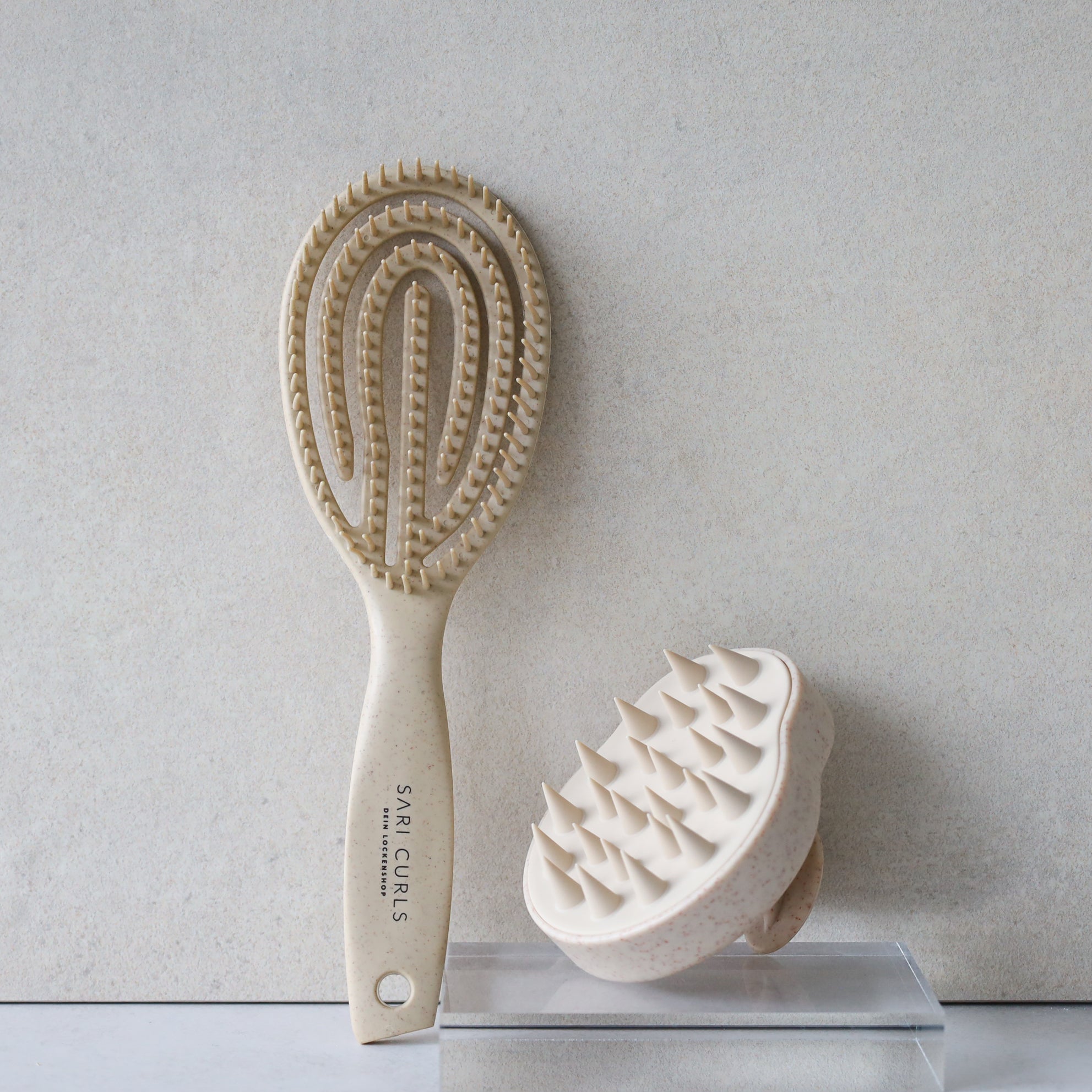 SARI CURLS | Scalp & Detangle Brush Set Bürsten & Kämme SARI CURLS