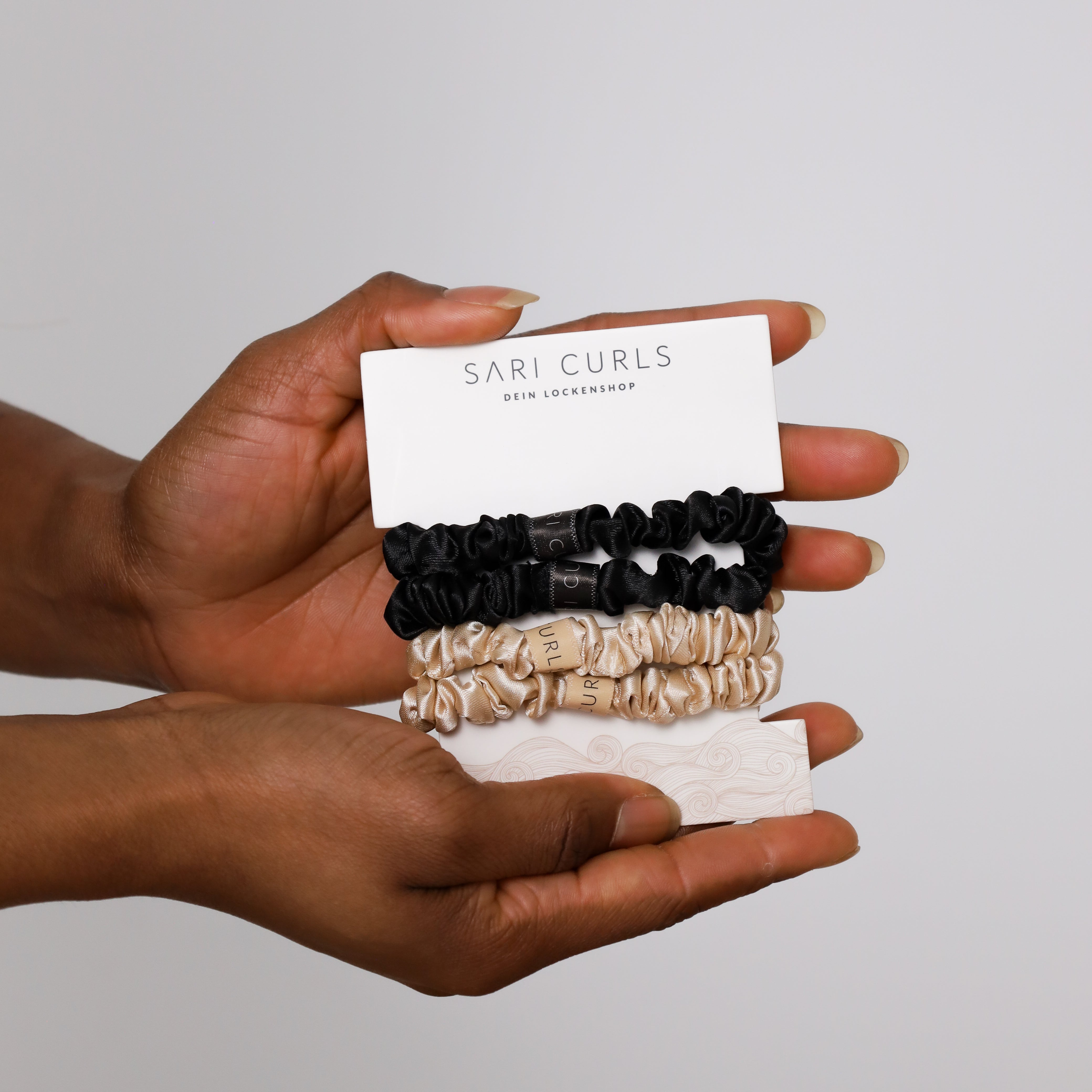 SARI CURLS | Silky Satin Small Scrunchies - 4er Set Scrunchie SARI CURLS