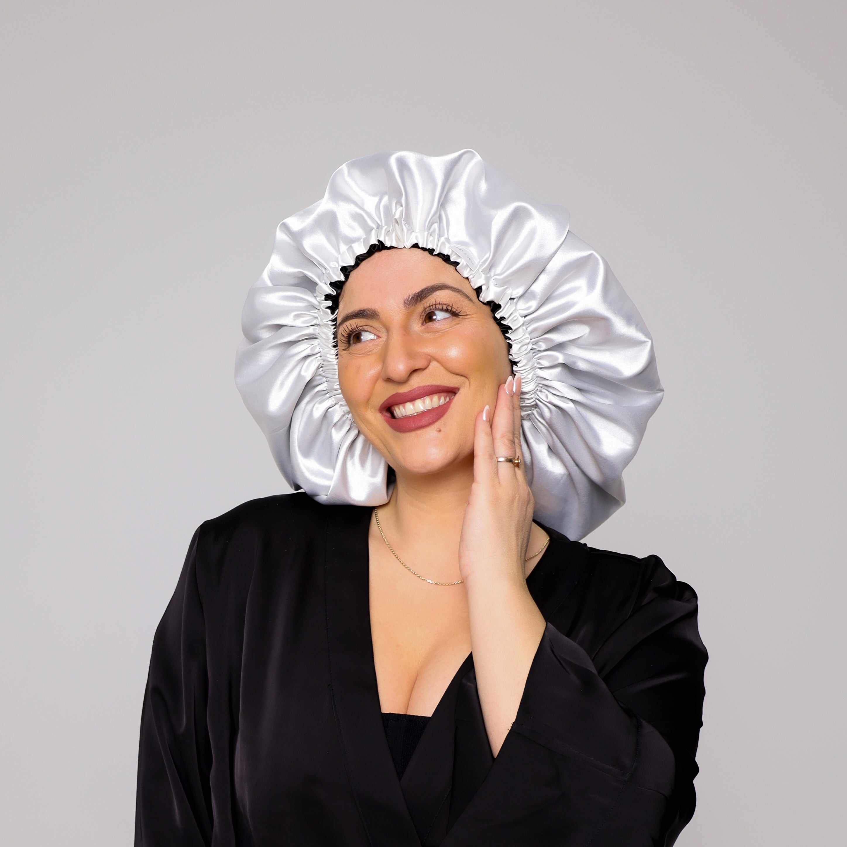 SARI CURLS | Schlaf- und Satin Box - Cloud/Onyx Satin Bundle SARI CURLS