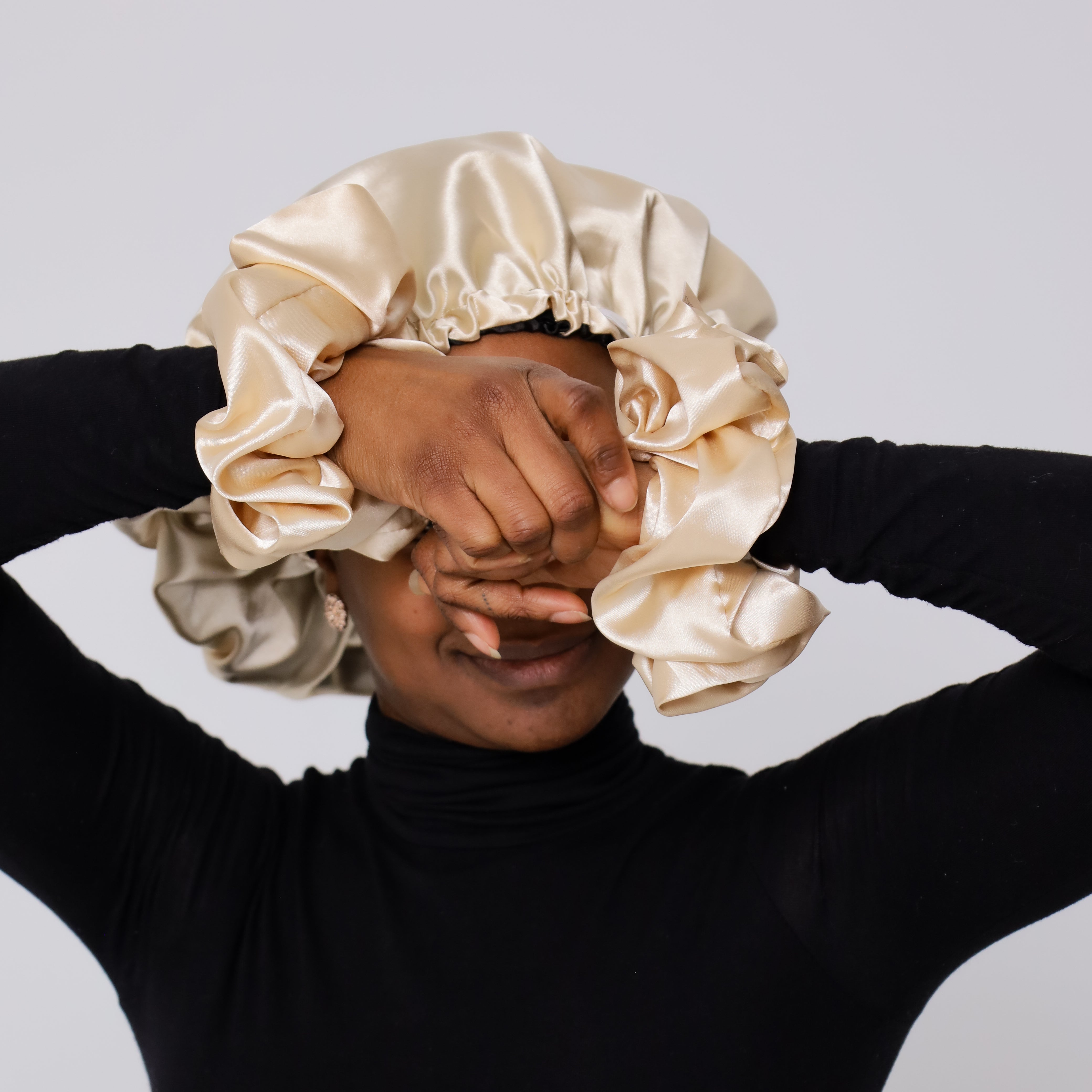 SARI CURLS | Silky Satin Bonnet - Cream Kopfhaube SARI CURLS