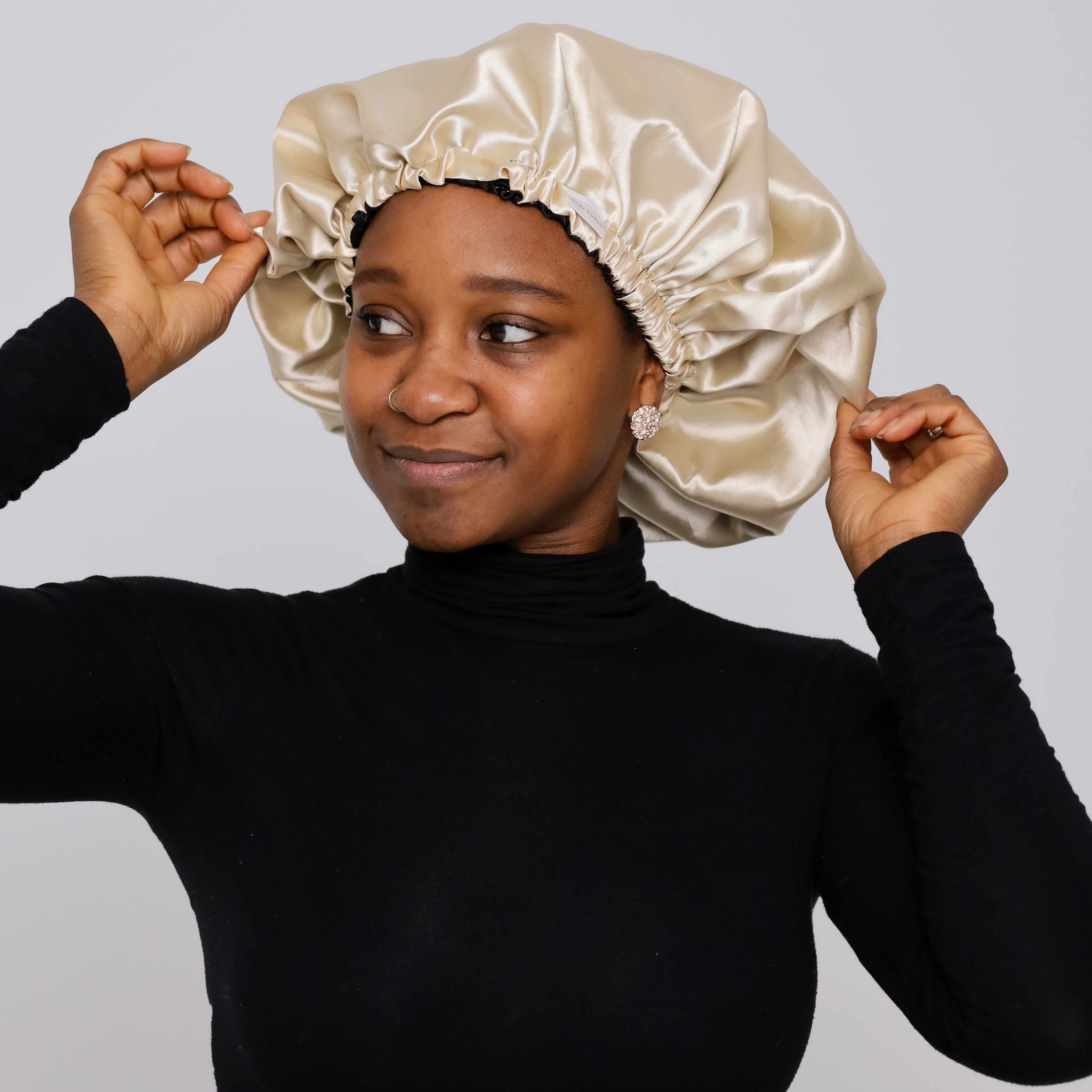 SARI CURLS | Silky Satin Bonnet - Cream Kopfhaube SARI CURLS