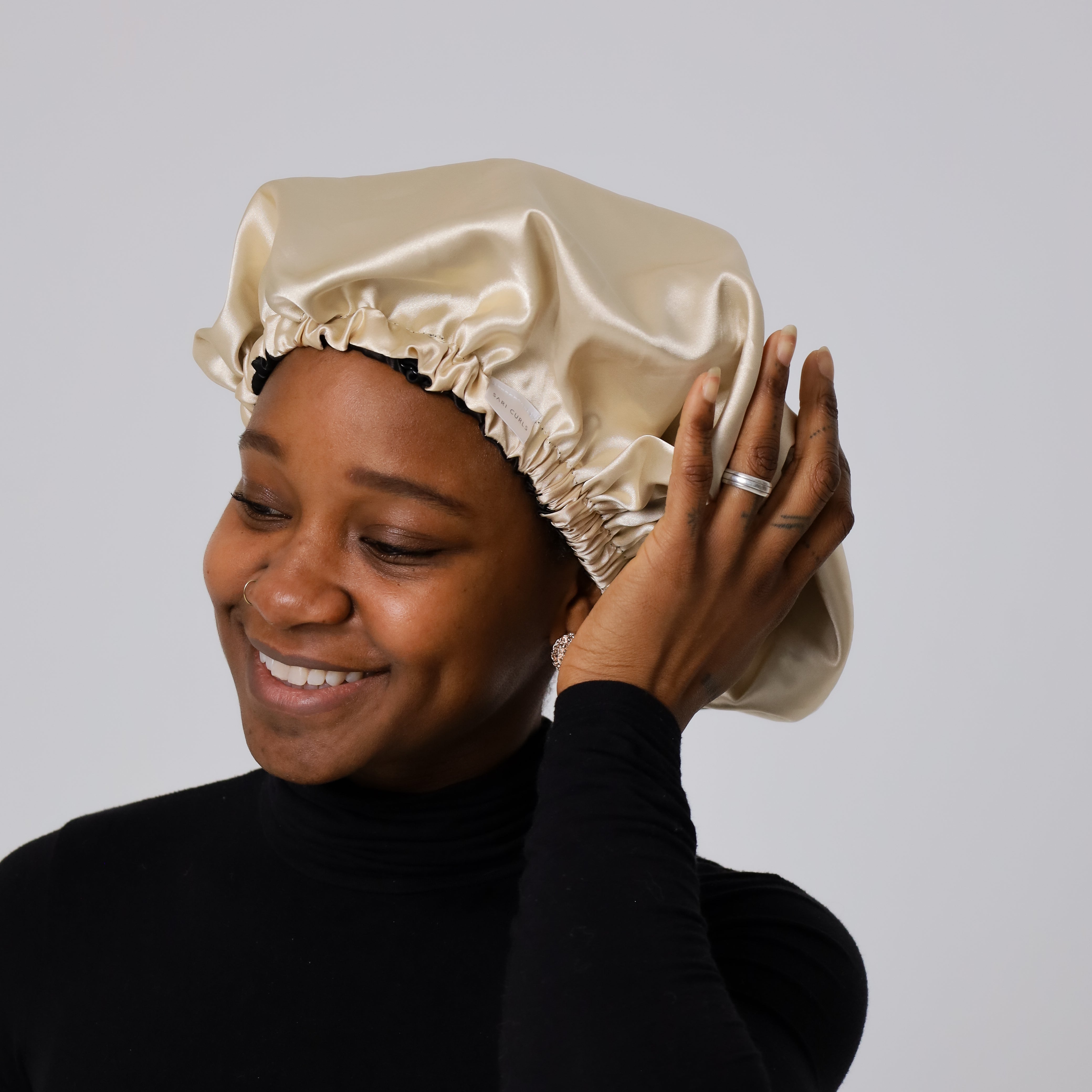 SARI CURLS | Silky Satin Bonnet - Cream Kopfhaube SARI CURLS