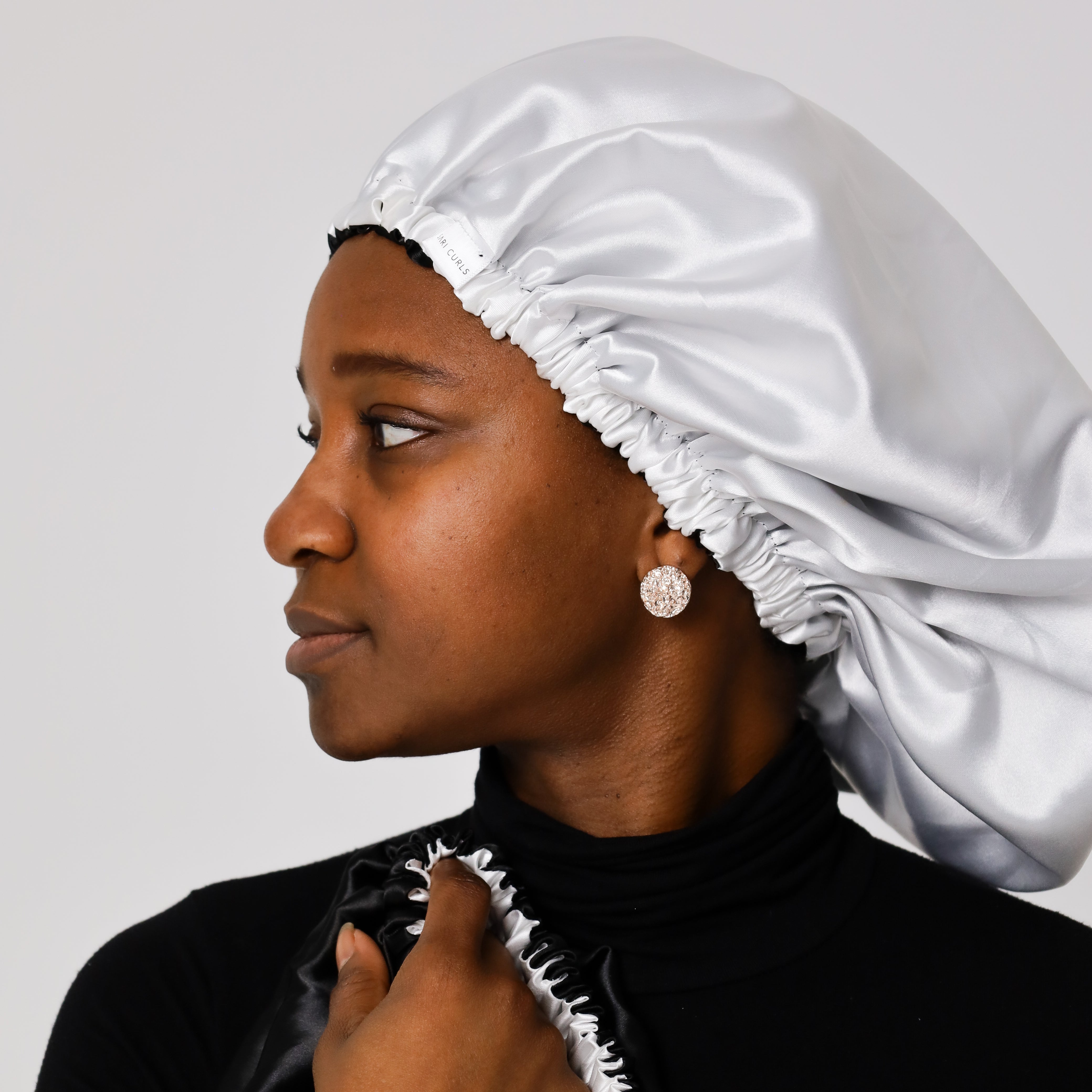 SARI CURLS | Schlaf- und Satin Box - Cloud/Onyx Satin Bundle SARI CURLS