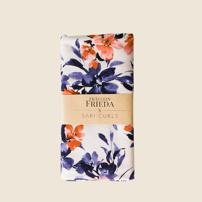 Fräulein Frieda | Handtuch aus Bio-Baumwolle | Midnight Blossom