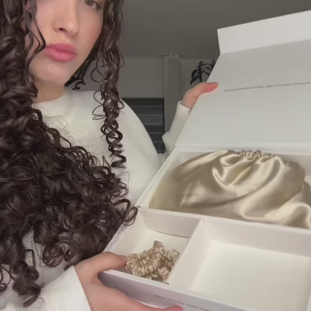 SARI CURLS | Schlaf- und Satin Box - Cloud/Onyx Satin Bundle SARI CURLS